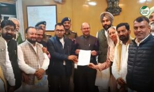 ब्रेकिंग: हनुमानगढ़ एथेनॉल फैक्ट्री पर 3 दिन के बवाल के बाद बनी बात, लेकिन किसानों ने कहा – ‘लड़ाई खत्म नहीं हुई!’